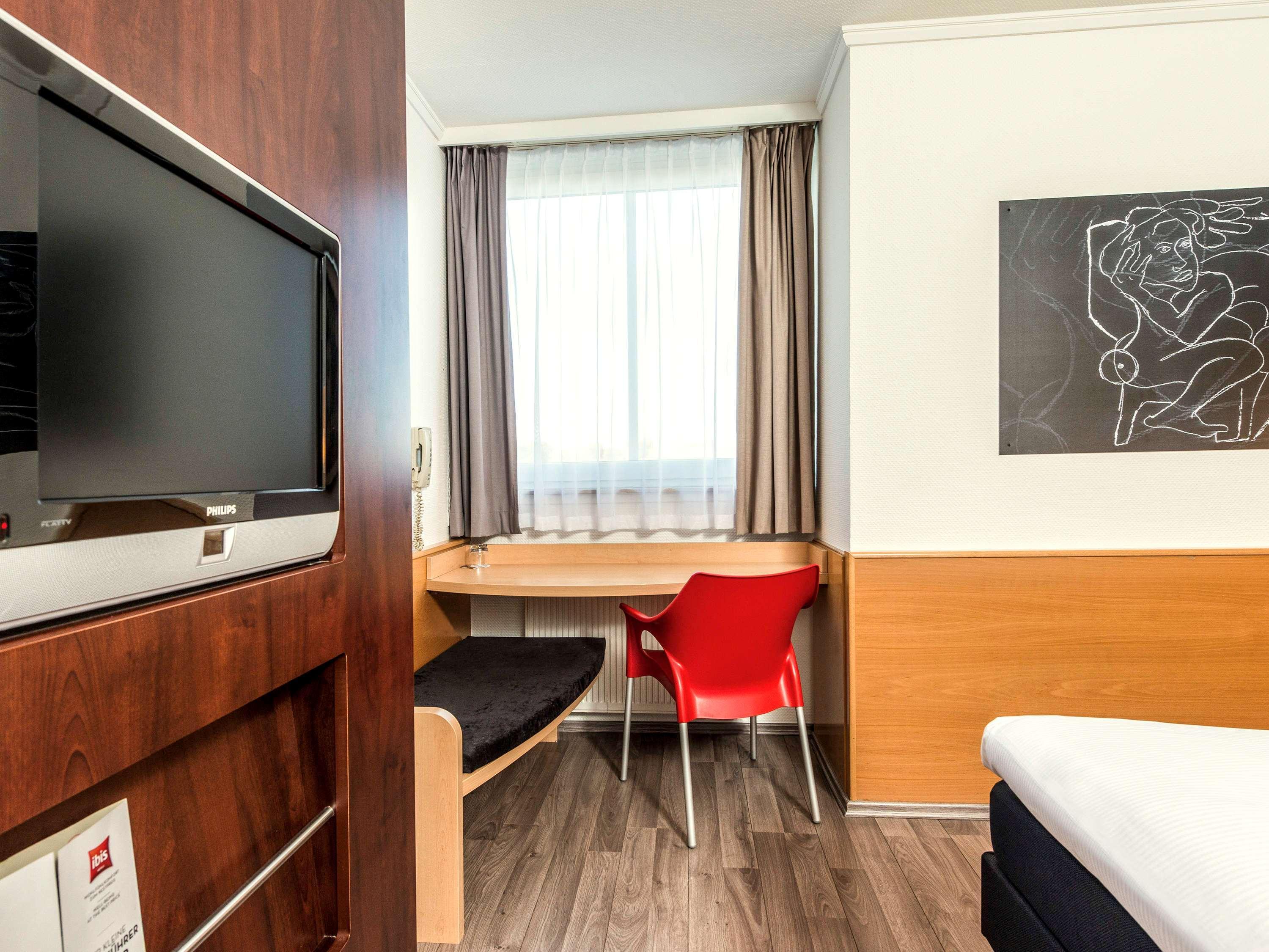Ibis Hotel Эйзенах Экстерьер фото