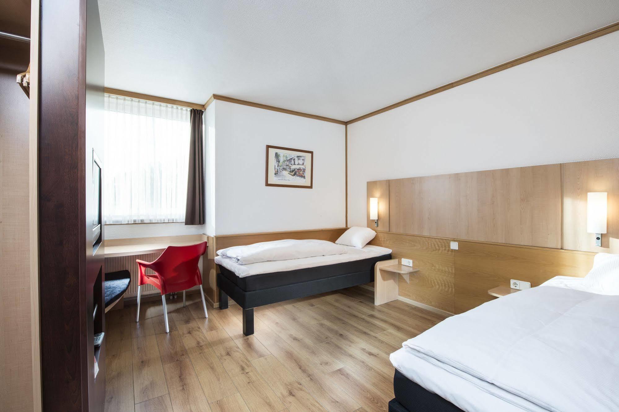 Ibis Hotel Эйзенах Экстерьер фото