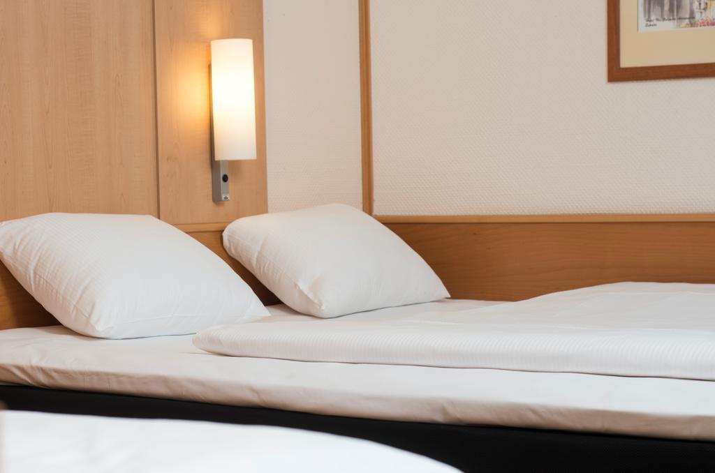 Ibis Hotel Эйзенах Номер фото